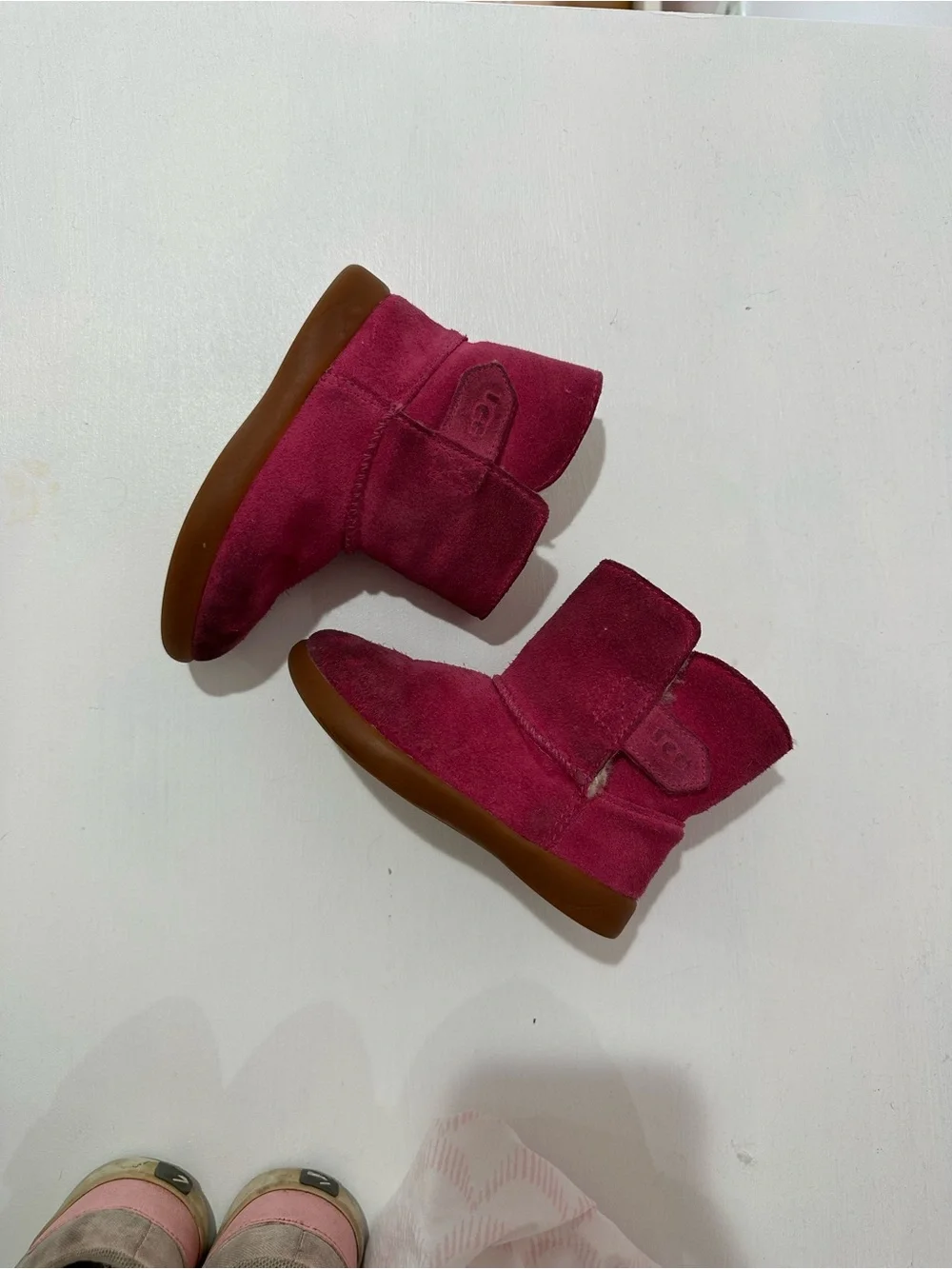 Baby girl Ugg Keelan Boot size 7 pink PLAY CONDITION